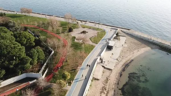 Son dakika haberi! Sokağa çıkma kısıtlamasında Caddebostan Sahili'ne akın ettiler; 86 kişiye ceza kesildi