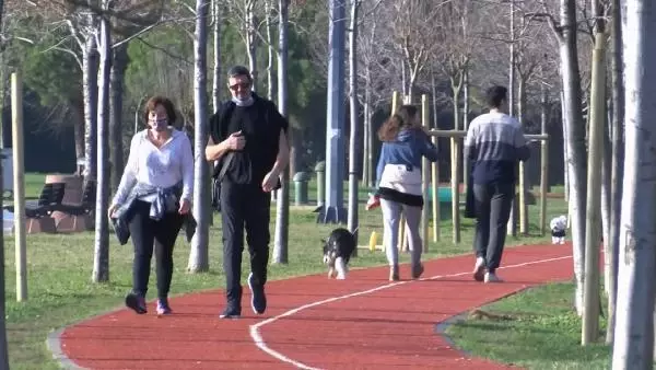 Son dakika haberi! Sokağa çıkma kısıtlamasında Caddebostan Sahili'ne akın ettiler; 86 kişiye ceza kesildi