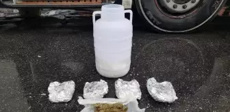 Son dakika... Otobüste yapılan aramada bidondan peynir yerine esrar çıktı