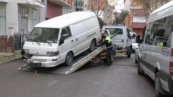 Sancaktepe'de polisten kaçan şüpheliler 14 kilometre sonra kartal'da yakalandı Sancaktepe'de polisten kaçan şüpheliler 14 kilometre sonra kartal'da yakalandı