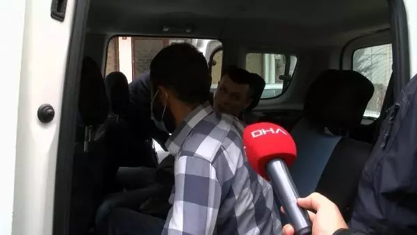 Sancaktepe'de polisten kaçan şüpheliler 14 kilometre sonra kartal'da yakalandı Sancaktepe'de polisten kaçan şüpheliler 14 kilometre sonra kartal'da yakalandı