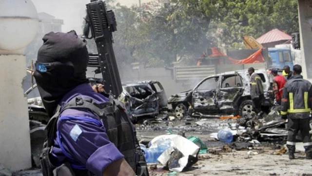 Son Dakika! Somali'de Türk işçilerine yönelik motosikletli intihar saldırısı: 2'si Türk 5 kişi öldü