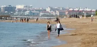 Son dakika! Turistlerin kısıtlamada deniz keyfi (2)