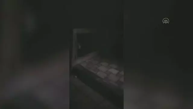 Tuzla'da bir apartmanda çıkan yangın söndürüldü Tuzla'da bir apartmanda çıkan yangın söndürüldü