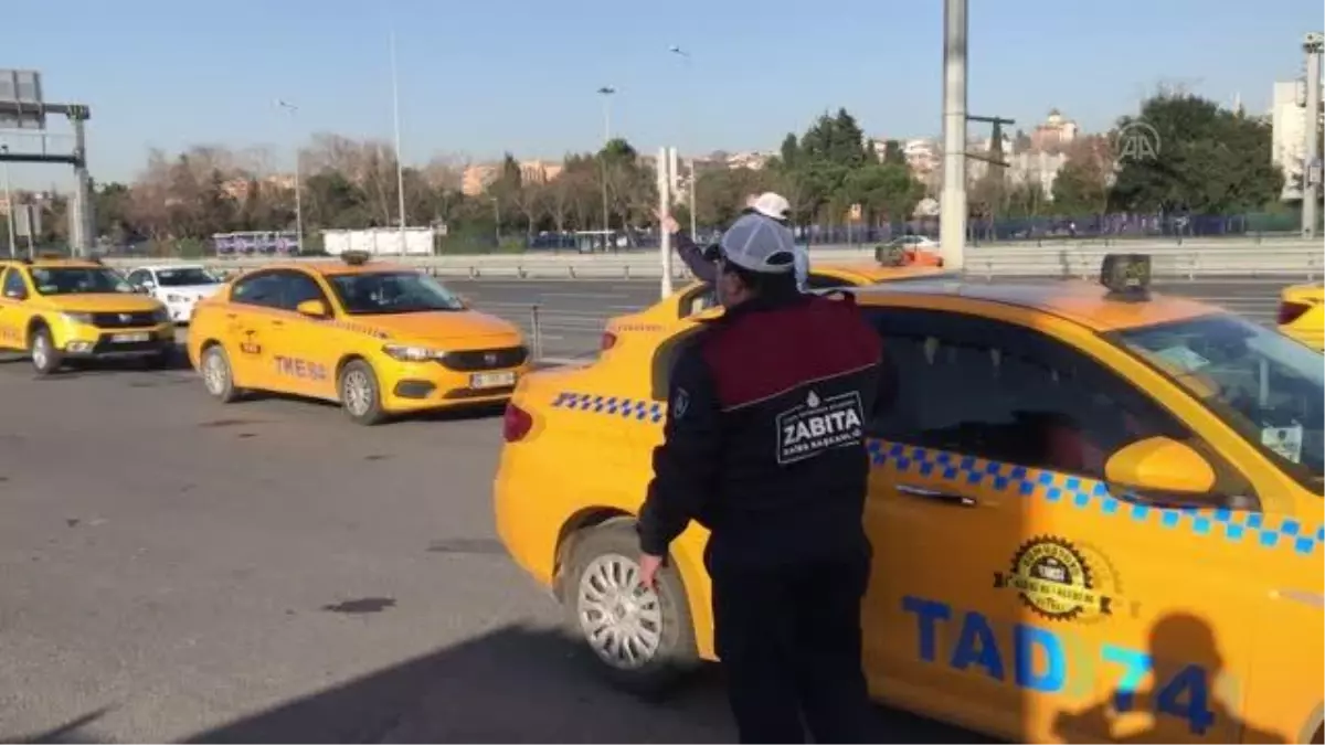 (Drone) Yenikapı'da taksicilerin taksimetre güncelleme yoğunluğu devam ediyor