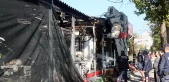 Yılbaşı gecesi yanan mağazada yeniden yangın çıktı; 2 iş yeri küle döndü