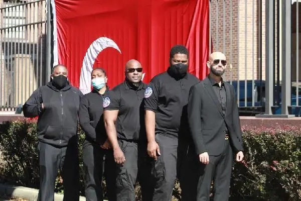 ABD'li ünlü rap yıldızlarının Türk koruması ABD'li ünlü rap yıldızlarının Türk koruması