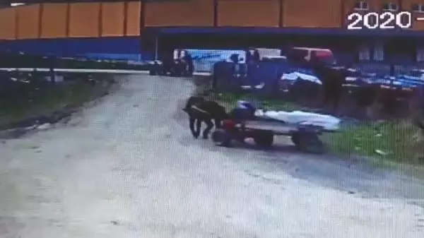 At arabasıyla 6 ton demir hırsızlığı kamerada