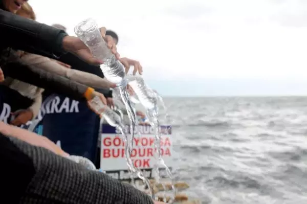 Son dakika haber! Burdur Gölü'nün suyu çekildi, iskele ortada kaldı Son dakika haber! Burdur Gölü'nün suyu çekildi, iskele ortada kaldı