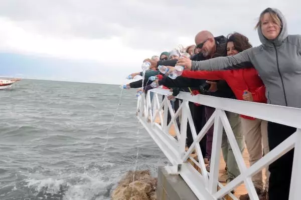 Son dakika haber! Burdur Gölü'nün suyu çekildi, iskele ortada kaldı Son dakika haber! Burdur Gölü'nün suyu çekildi, iskele ortada kaldı