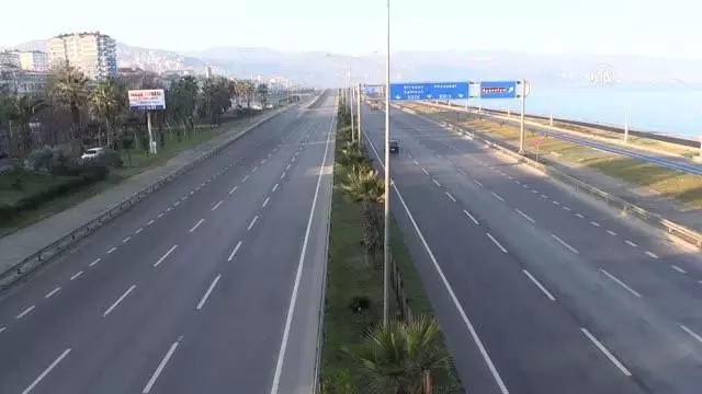 Cadde ve sokaklarda sessizlik hakim Cadde ve sokaklarda sessizlik hakim