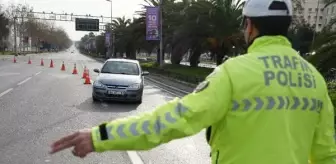 Son dakika haber... Fatih'te sokağa çıkma kısıtlaması denetimleri