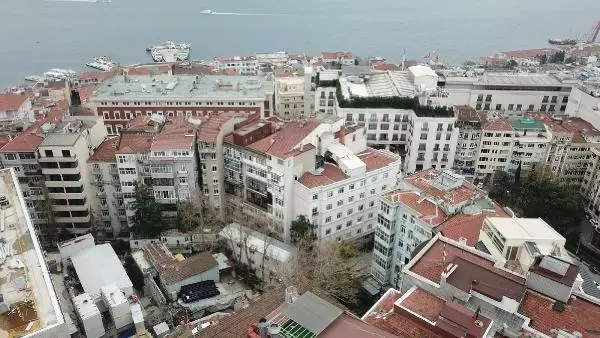 Tanizamat'ın ilk yazarlarından Şinasi'nin kayıp mezarı 150 yıl sonra bulundu Tanizamat'ın ilk yazarlarından Şinasi'nin kayıp mezarı 150 yıl sonra bulundu