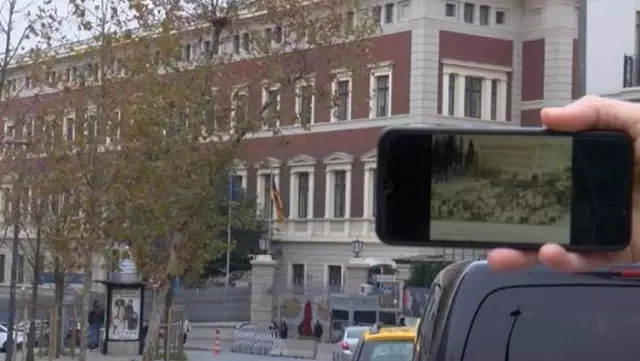 Tanzimat'ın ilk yazarlarından Şinasi'nin kayıp mezarı 150 yıl sonra bulundu Tanzimat'ın ilk yazarlarından Şinasi'nin kayıp mezarı 150 yıl sonra bulundu