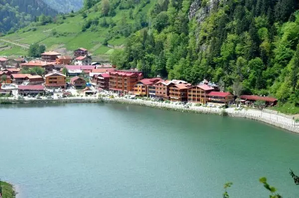 Uzungöl'de, ikinci yıkım dalgası bekleyişi Uzungöl'de, ikinci yıkım dalgası bekleyişi