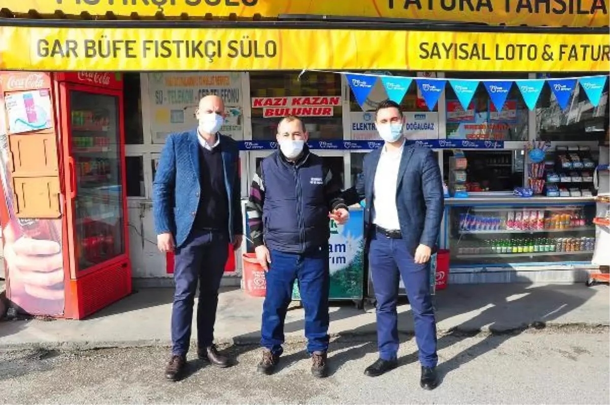 25 milyon TL'lik çeyrek bileti satan bayi altınla ödüllendirildi