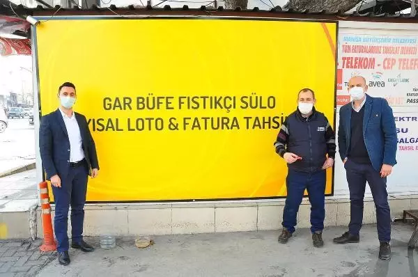 25 milyon TL'lik çeyrek bileti satan bayi altınla ödüllendirildi