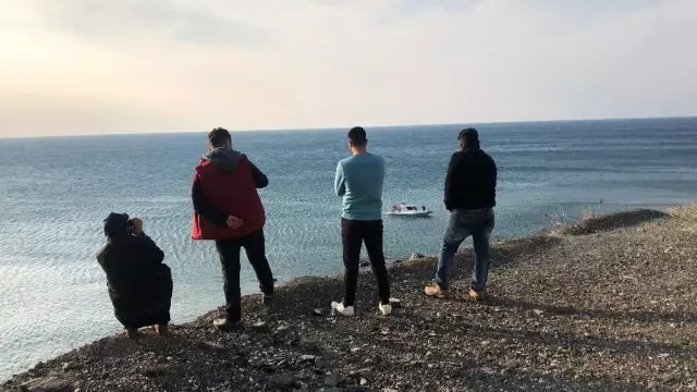 Denizde kaybolan gencin babası: 'Yürek dayanmıyor artık' Denizde kaybolan gencin babası: 'Yürek dayanmıyor artık'