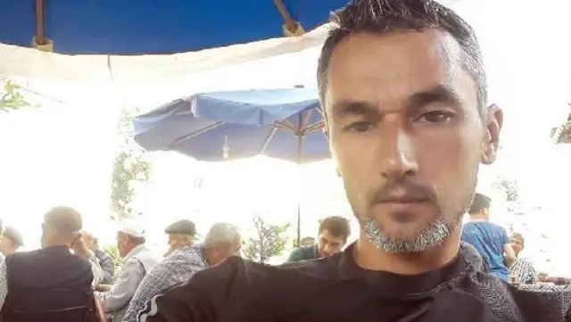 Devrilen traktörün altında kalan sürücü hayatını kaybetti Devrilen traktörün altında kalan sürücü hayatını kaybetti