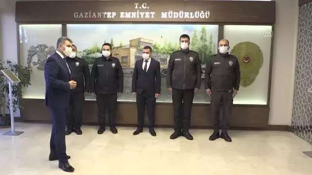 GAZİANTEP - EYP ele geçiren polis ve bekçilere ödül GAZİANTEP - EYP ele geçiren polis ve bekçilere ödül
