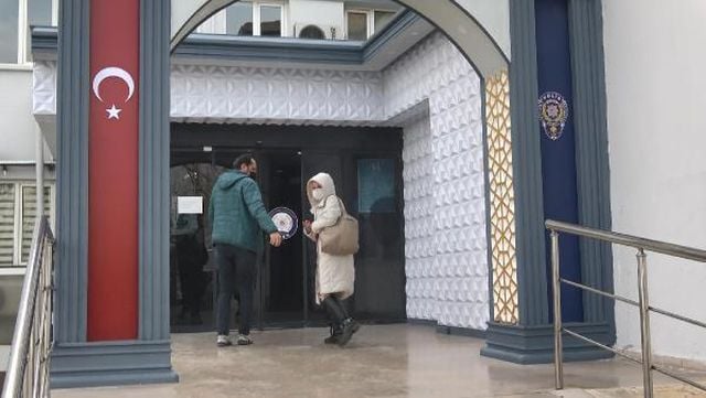 Kısıtlamada sokak ortasında fuhuş pazarlığı yaparken yakalandı