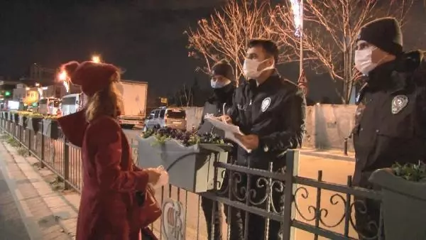 Kısıtlamayı ihlal ettiği için ceza yazılan kadın, gazetesileri AİMM ile tehdit etti Kısıtlamayı ihlal ettiği için ceza yazılan kadın, gazetesileri AİMM ile tehdit etti
