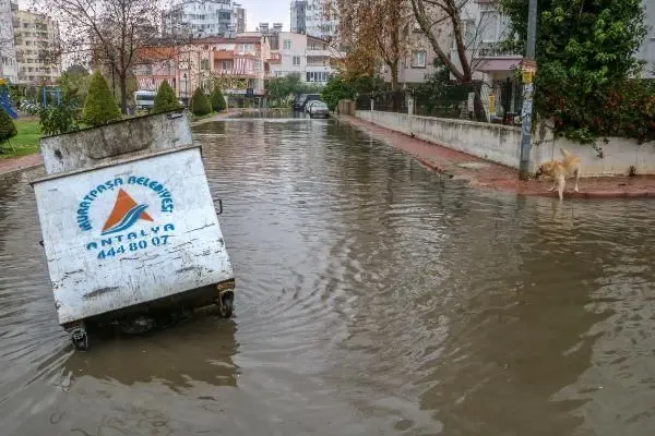 Antalya'da sağanak etkili oldu (2) Antalya'da sağanak etkili oldu (2)