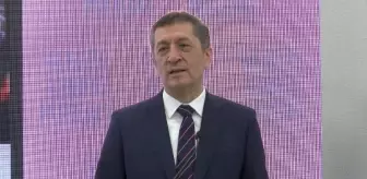 Bakan Selçuk, kaleme aldığı el kitabını tanıttı