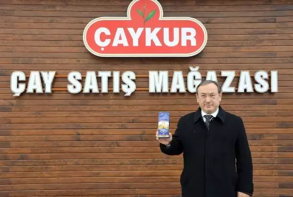 Son dakika haberleri... 'Çay şekerli mi içilir, şekersiz mi' tartışmasına Dadaşlar 'kıtlama' dedi Son dakika haberleri... 'Çay şekerli mi içilir, şekersiz mi' tartışmasına Dadaşlar 'kıtlama' dedi