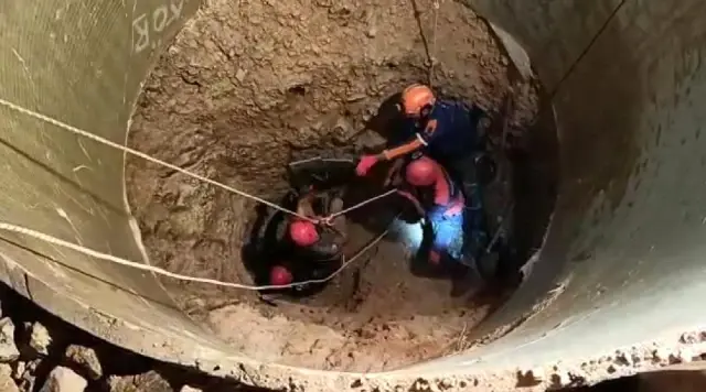 Cenin pozisyonuyla toprak altından sağ çıktı, arkadaşının son bakışını unutamıyor Cenin pozisyonuyla toprak altından sağ çıktı, arkadaşının son bakışını unutamıyor