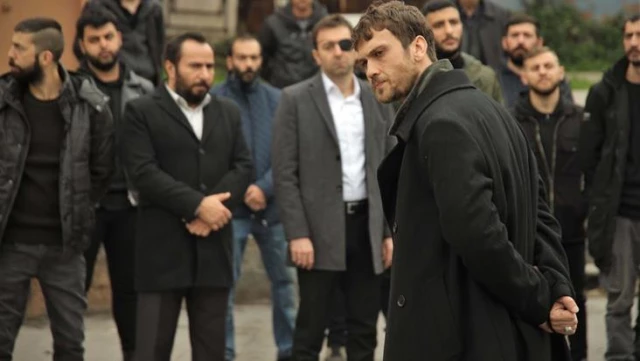 Filiz Taçbaş, Baki Davrak ve Hazal Subaşı, Çukur dizisinden ayrıldı