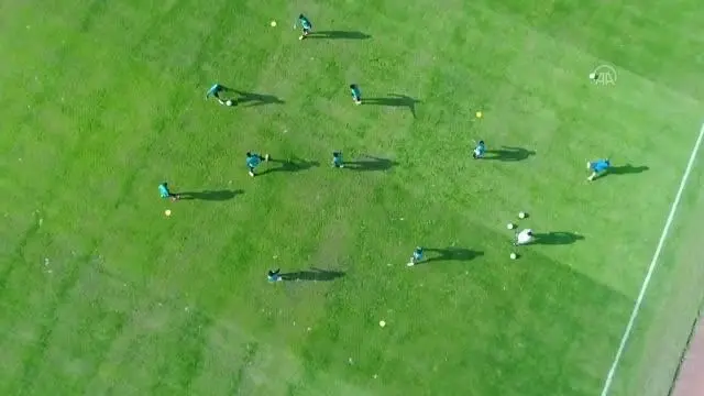 Giresunspor Kulübü Başkanı Karaahmet: 'Verilen savaş ve mücadeleyle lider konumdayız' Giresunspor Kulübü Başkanı Karaahmet: 'Verilen savaş ve mücadeleyle lider konumdayız'