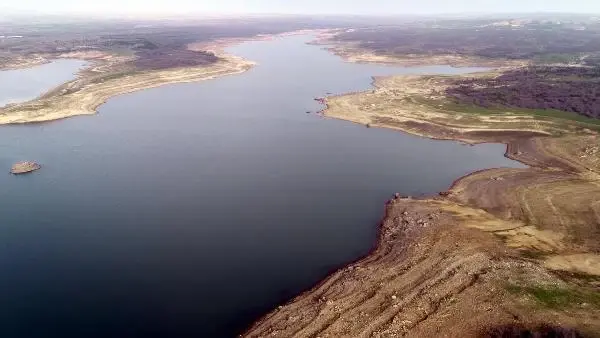 Kuraklık yaşanan Edirne'nin 5-6 aylık içme suyu kaldı Kuraklık yaşanan Edirne'nin 5-6 aylık içme suyu kaldı