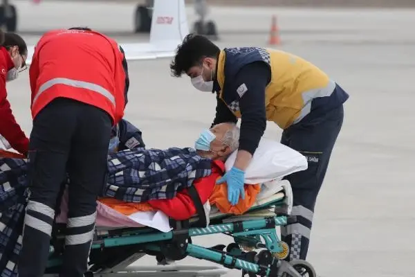 Prof. Dr. Mehmet İlhan Başgöz, ambulans uçakla ABD'den Türkiye'ye getirildi