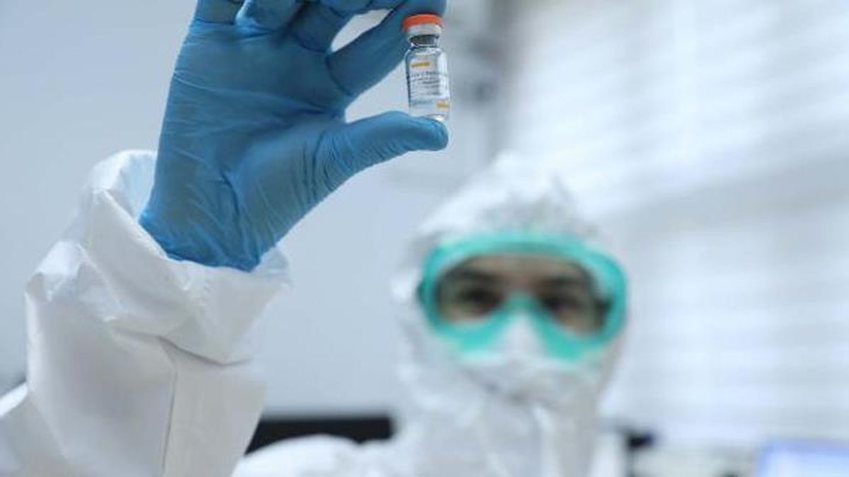 Sağlık Bakanlığı görüntüleri ilk kez paylaştı: Çin'den getirilen koronavirüs aşısında laboratuvar analizi sürüyor