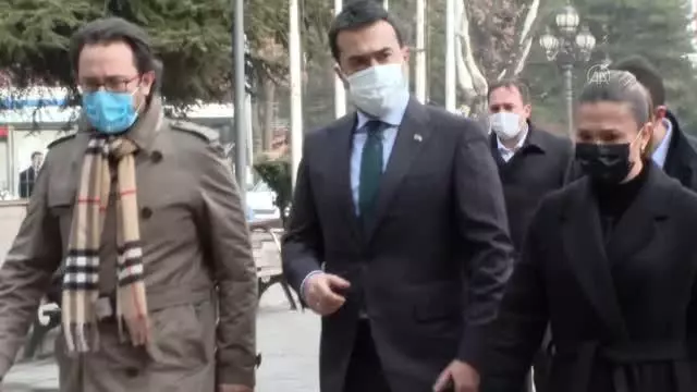 AK Parti'nin Doğu'daki teşkilatlarından Başbuğ, Sağlar ve Ataklı hakkında suç duyurusu AK Parti'nin Doğu'daki teşkilatlarından Başbuğ, Sağlar ve Ataklı hakkında suç duyurusu
