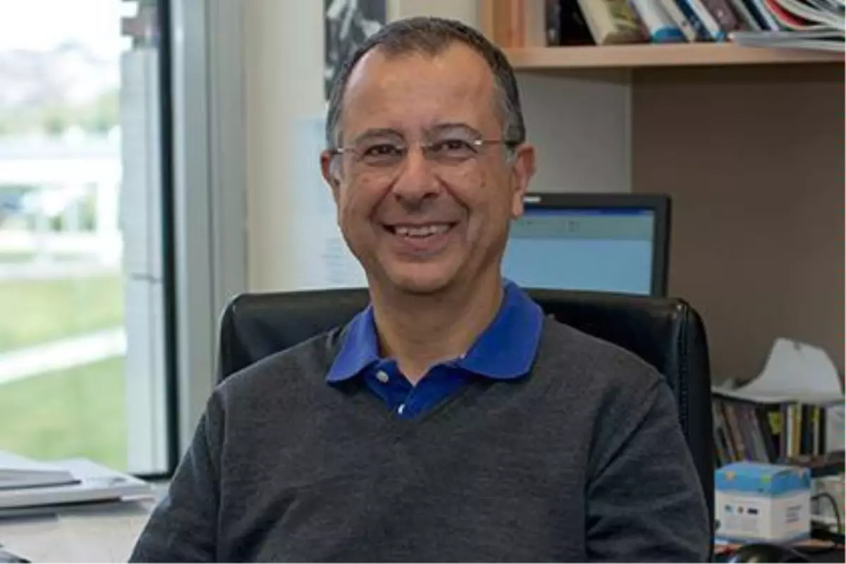 Ali Alpar kimdir? Ali Alpar kaç yaşında, nereli? Ali Alpar hayatı ve biyografisi