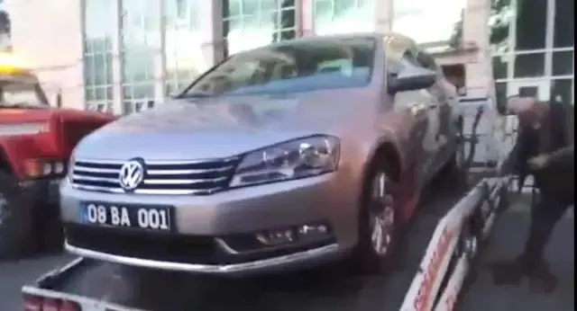 Voleybol takımının borcu nedeniyle Arhavi Belediyesi'nin makam aracı haczedildi Voleybol takımının borcu nedeniyle Arhavi Belediyesi'nin makam aracı haczedildi