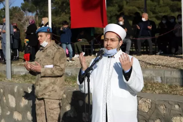 Mehmetçikler düğüne gider gibi Resulayn'a gitti Mehmetçikler düğüne gider gibi Resulayn'a gitti