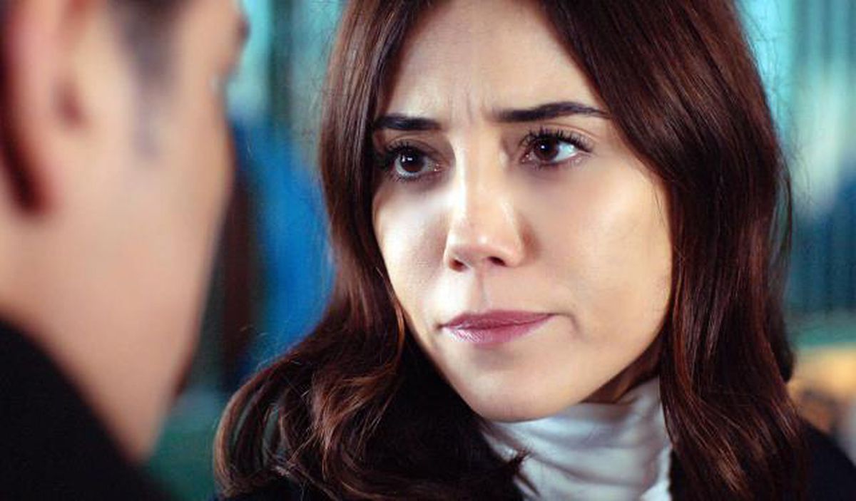 Sadakatsiz fragmanı izle! Sadakatsiz yeni bölüm fragmanı yayınlandı mı? Sadakatsiz final mi yaptı? Kanal D yayın akışı