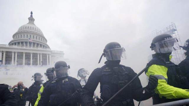 ABD'de darbe mi oldu? ABD darbe girişimi son dakika! Mike Prince darbe girişimi 2021 haberler! ABD kongre binasında son durum ne, kaç kişi öldü?