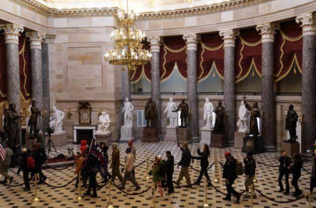 ABD'de darbe mi oldu? ABD darbe girişimi son dakika! Mike Prince darbe girişimi 2021 haberler! ABD kongre binasında son durum ne, kaç kişi öldü?