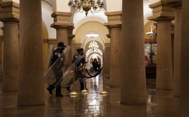 ABD'de darbe mi oldu? ABD darbe girişimi son dakika! Mike Prince darbe girişimi 2021 haberler! ABD kongre binasında son durum ne, kaç kişi öldü?