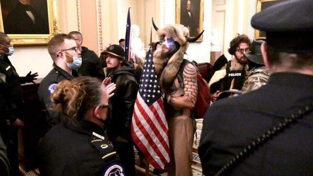 ABD'de darbe mi oldu? ABD darbe girişimi son dakika! Mike Prince darbe girişimi 2021 haberler! ABD kongre binasında son durum ne, kaç kişi öldü?