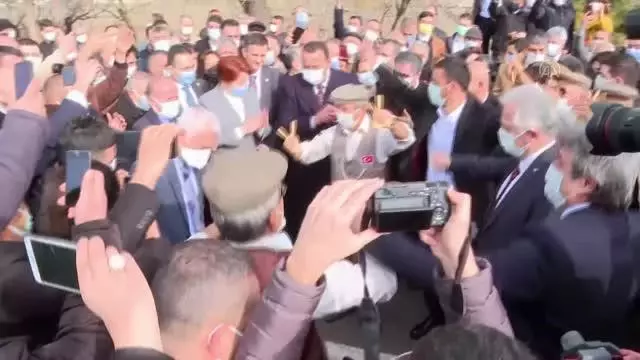 İYİ Parti Genel Başkanı Akşener, gündeme ilişkin soruları yanıtladı Açıklaması İYİ Parti Genel Başkanı Akşener, gündeme ilişkin soruları yanıtladı Açıklaması