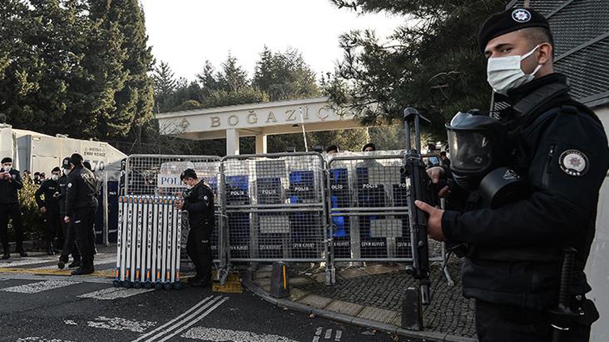 Boğaziçi Üniversitesi'ndeki protestolarda gözaltına alınanlar serbest bırakıldı