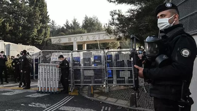 Boğaziçi Üniversitesi'ndeki protestolarda gözaltına alınanlar serbest bırakıldı