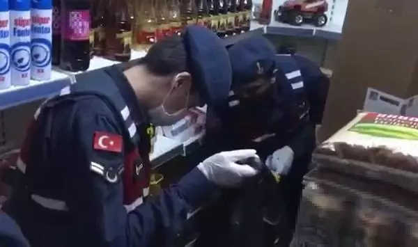 Son dakika haberleri: Bursa'da bağ evinde sahte içki içen 2 arkadaştan biri öldü, diğeri tedaviye alındı Son dakika haberleri: Bursa'da bağ evinde sahte içki içen 2 arkadaştan biri öldü, diğeri tedaviye alındı