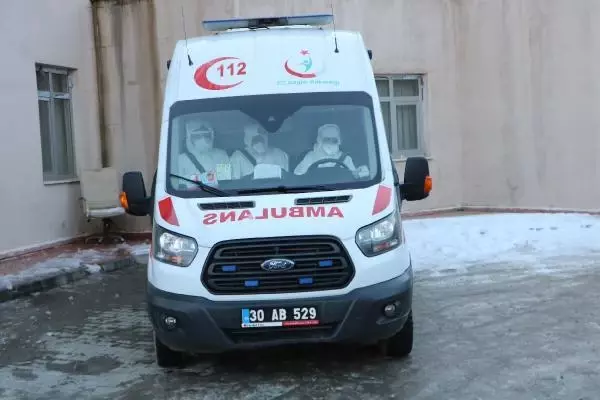 Zeynep, Hakkari'nin ilk ve tek kadın ambulans şoförü