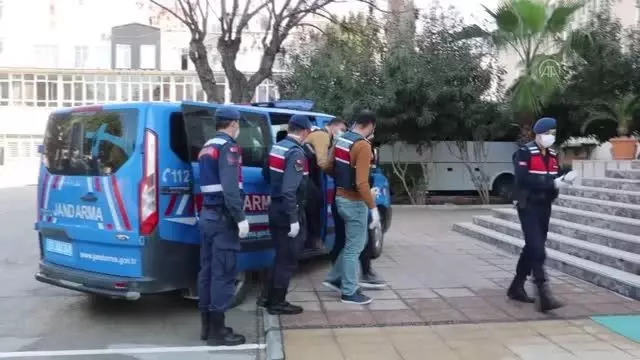 Son dakika haberi! 28 evden hırsızlık yaptığı iddiasıyla gözaltına alınan zanlı tutuklandı Son dakika haberi! 28 evden hırsızlık yaptığı iddiasıyla gözaltına alınan zanlı tutuklandı